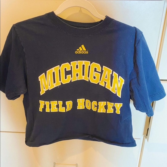 adidas Tops - Michigan field hockey cropped tee!